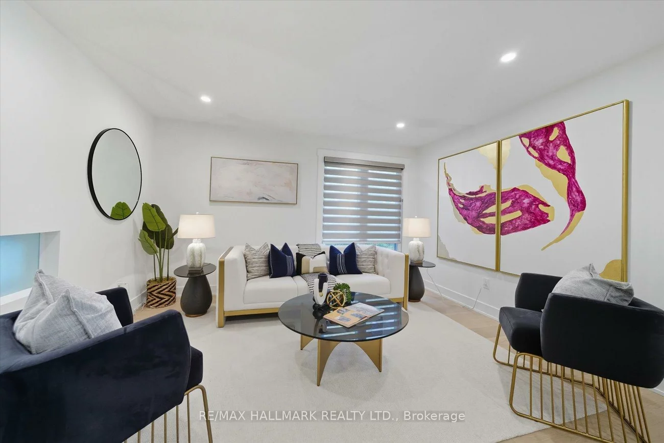 11, Avondale, Markham Village, Markham