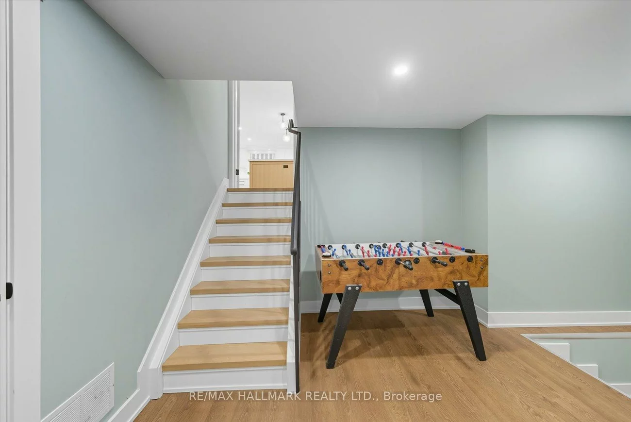 11, Avondale, Markham Village, Markham