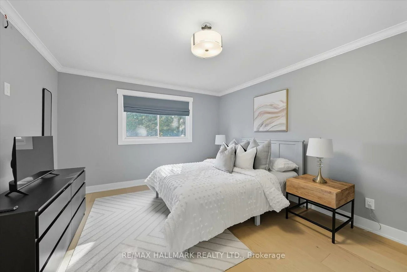 11, Avondale, Markham Village, Markham