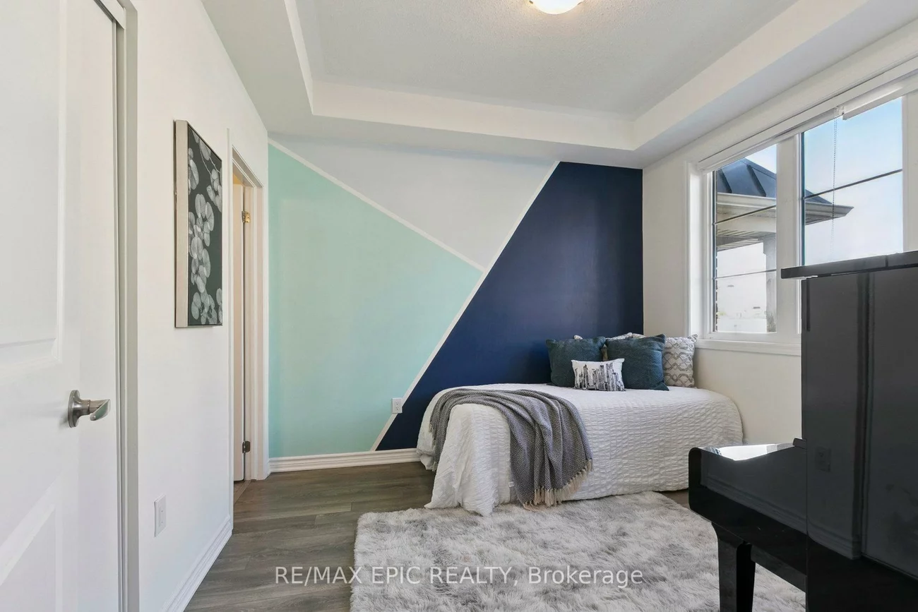 243, Rustle Woods, Cornell, Markham