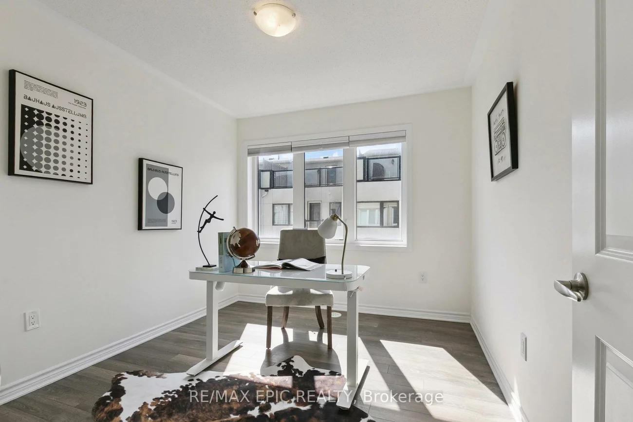 243, Rustle Woods, Cornell, Markham