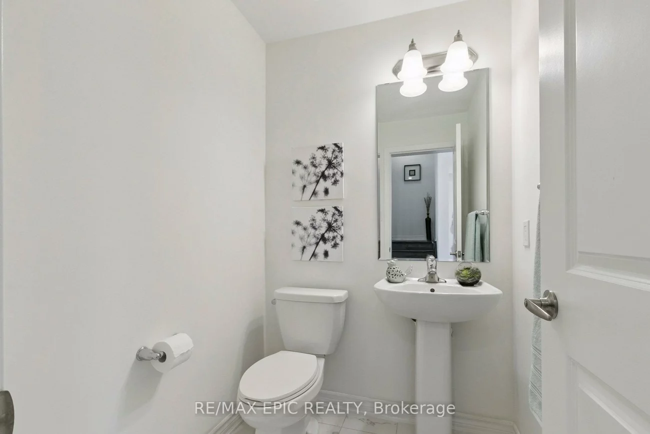 243, Rustle Woods, Cornell, Markham