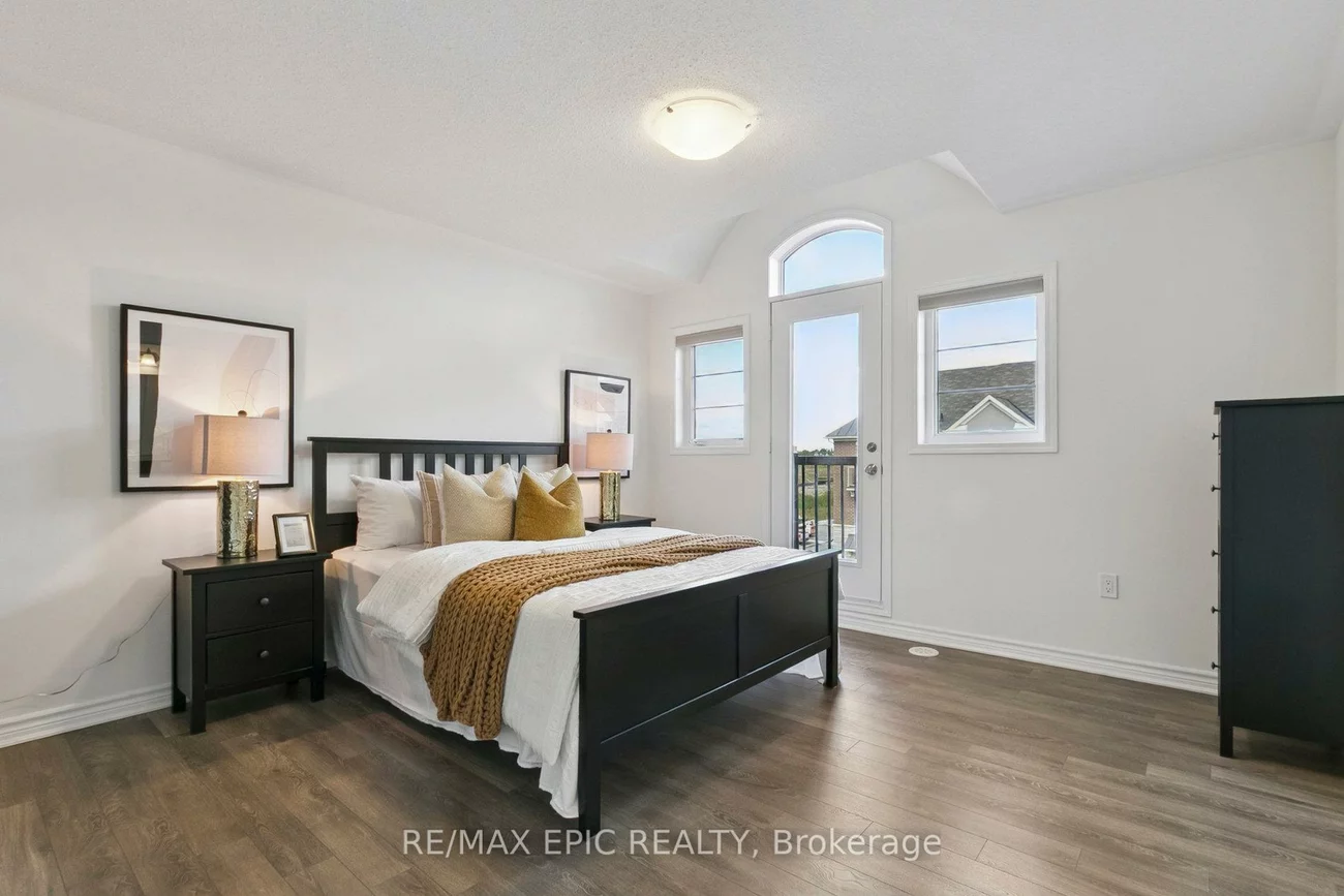 243, Rustle Woods, Cornell, Markham