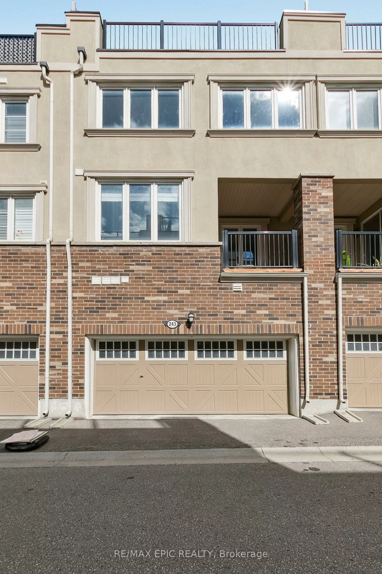 243, Rustle Woods, Cornell, Markham