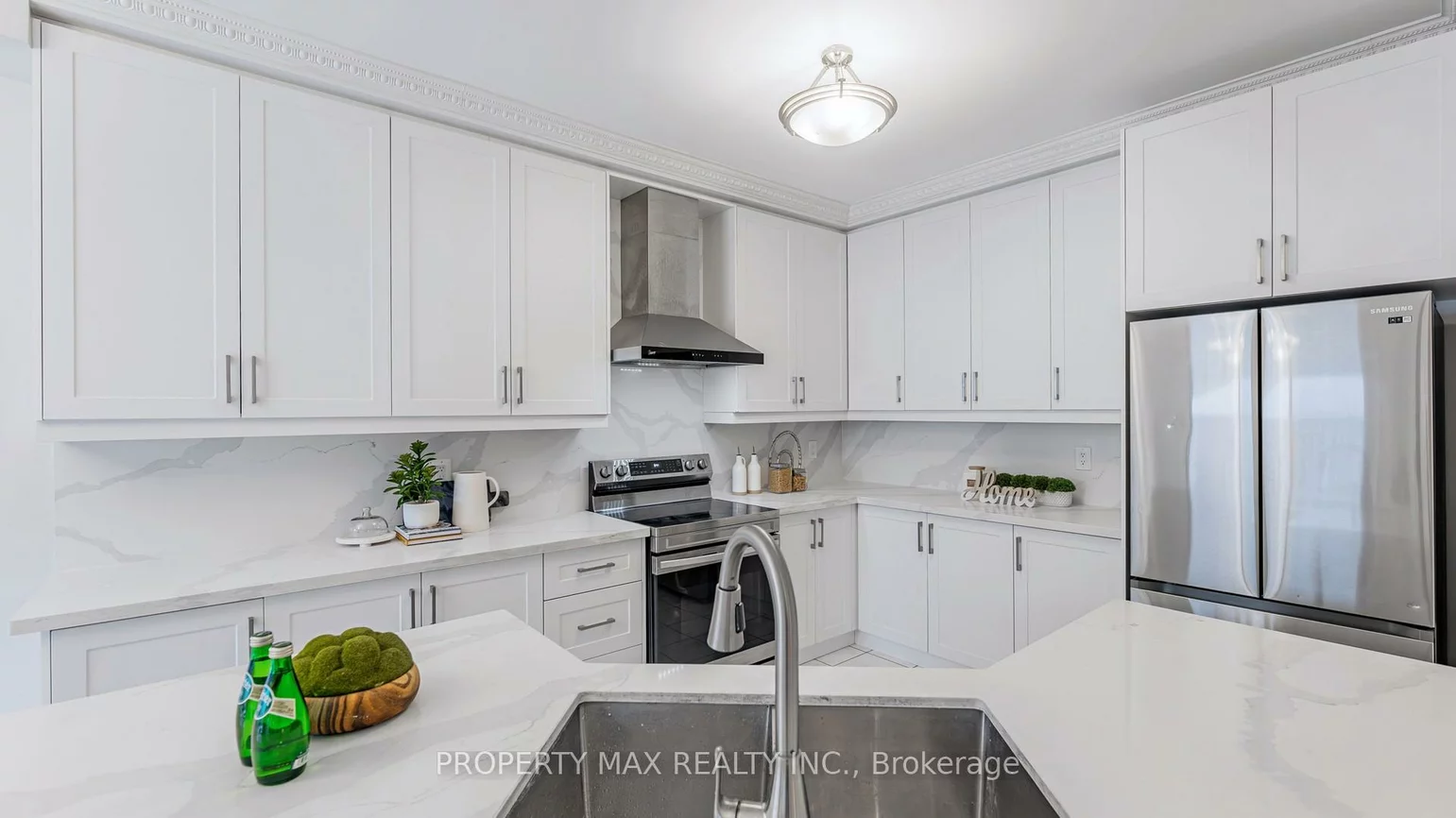 48, Elmrill, Berczy, Markham