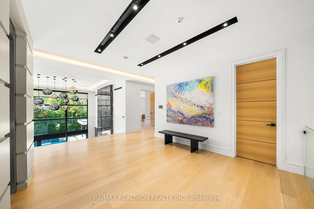 32, Laureleaf, Bayview Glen, Markham