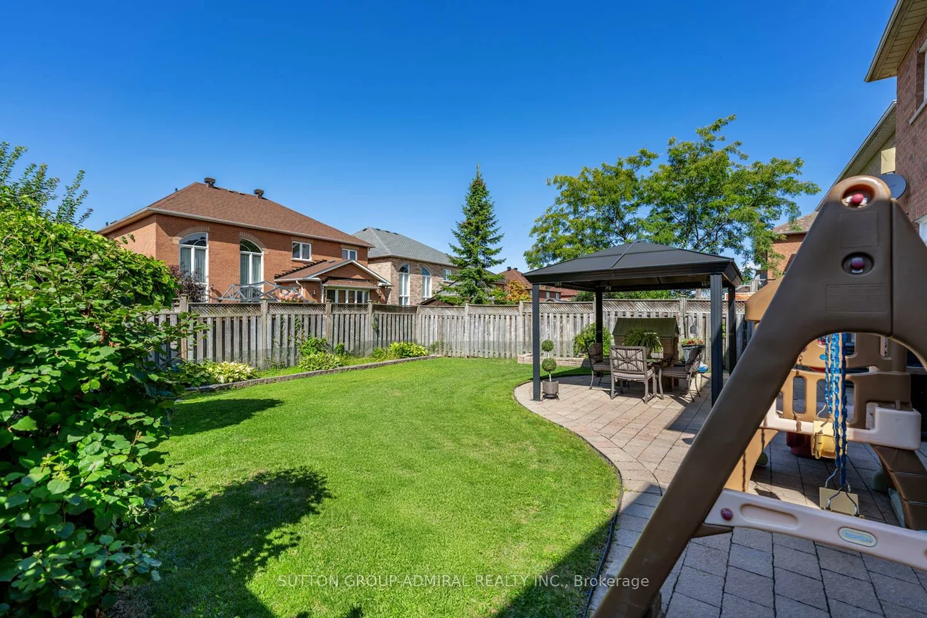 16, Appleview, Greensborough, Markham
