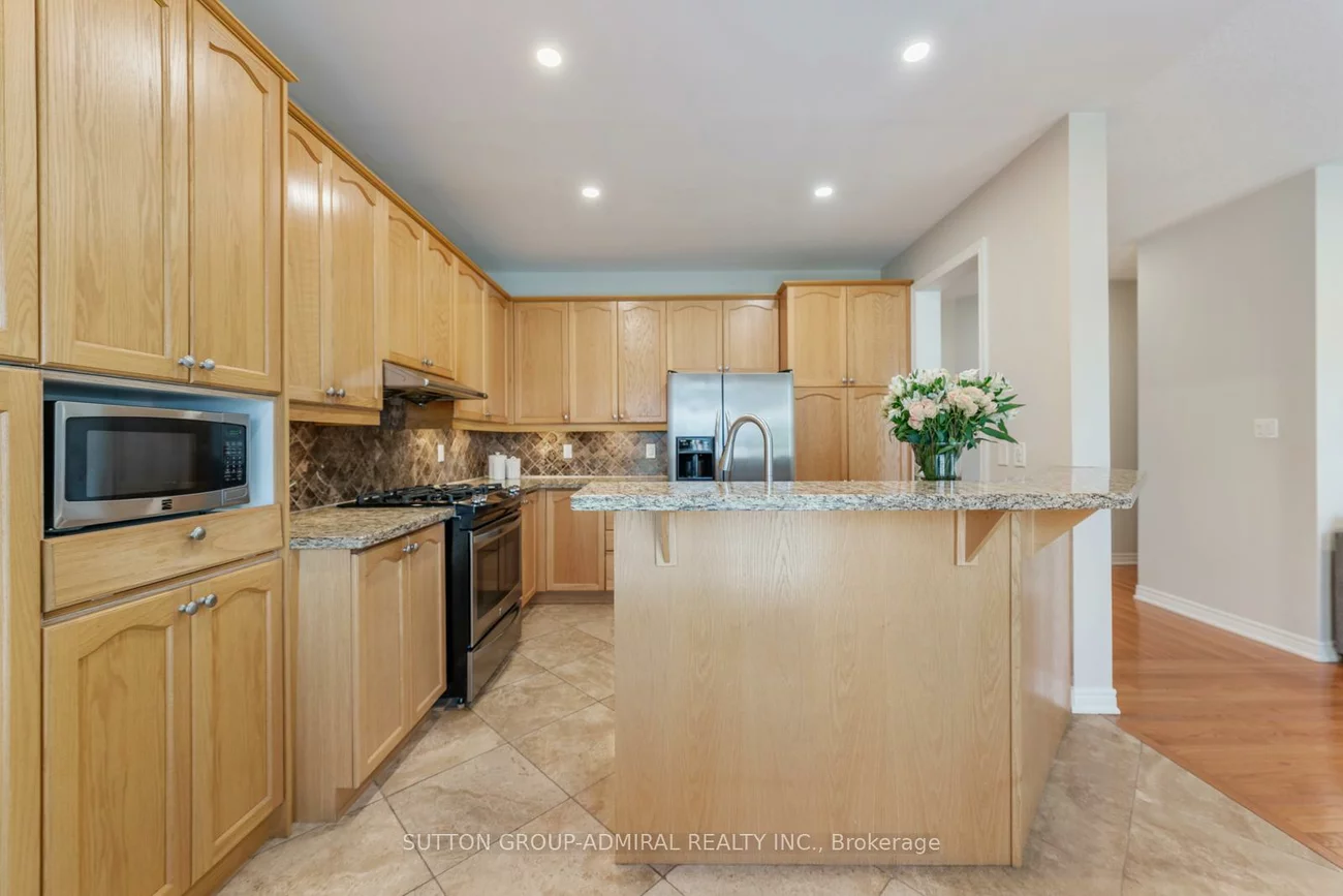 16, Appleview, Greensborough, Markham