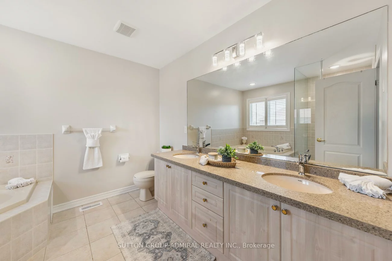 16, Appleview, Greensborough, Markham