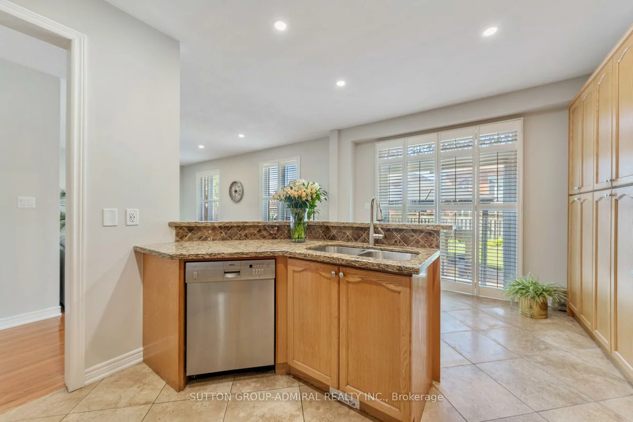 16, Appleview, Greensborough, Markham