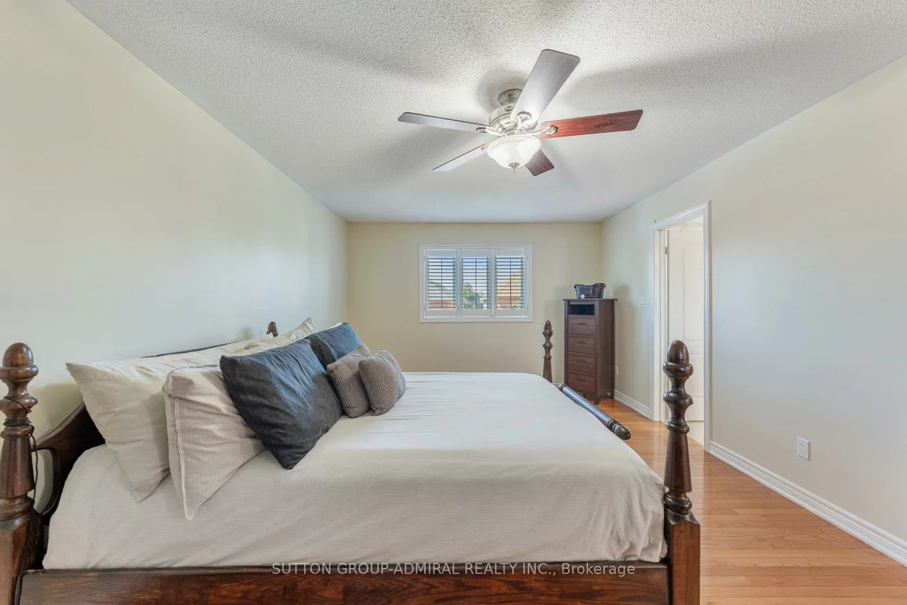 16, Appleview, Greensborough, Markham