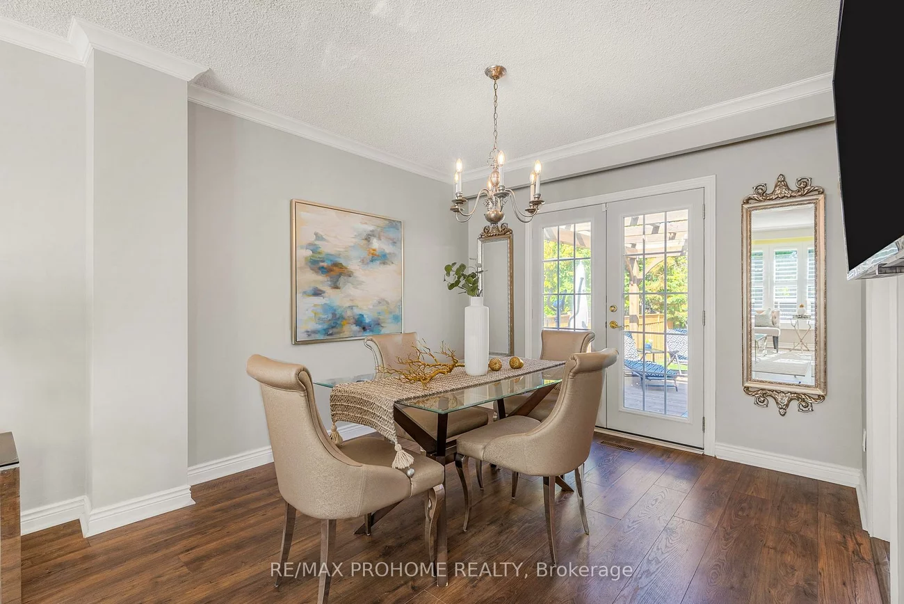 32, Sir Bedevere, Markham Village, Markham