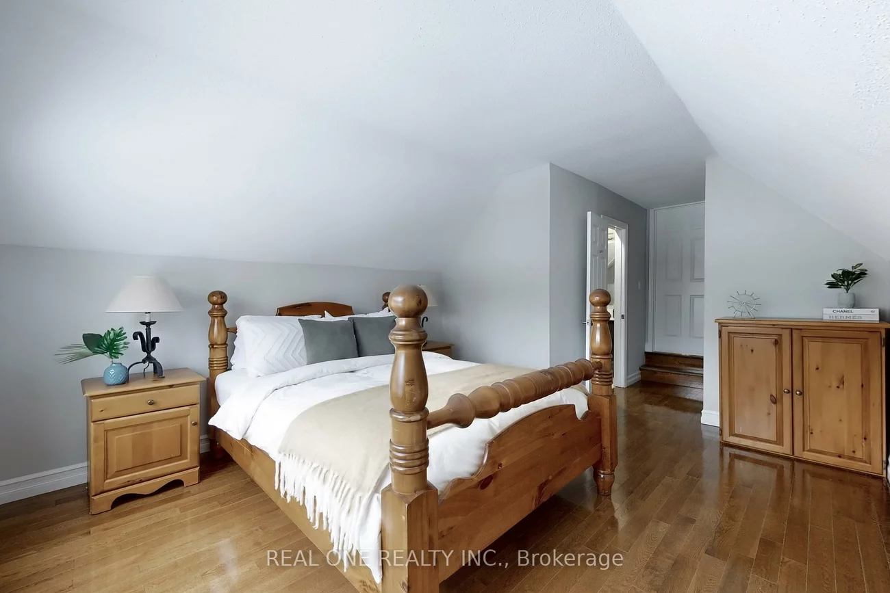 27, Aitken, Unionville, Markham