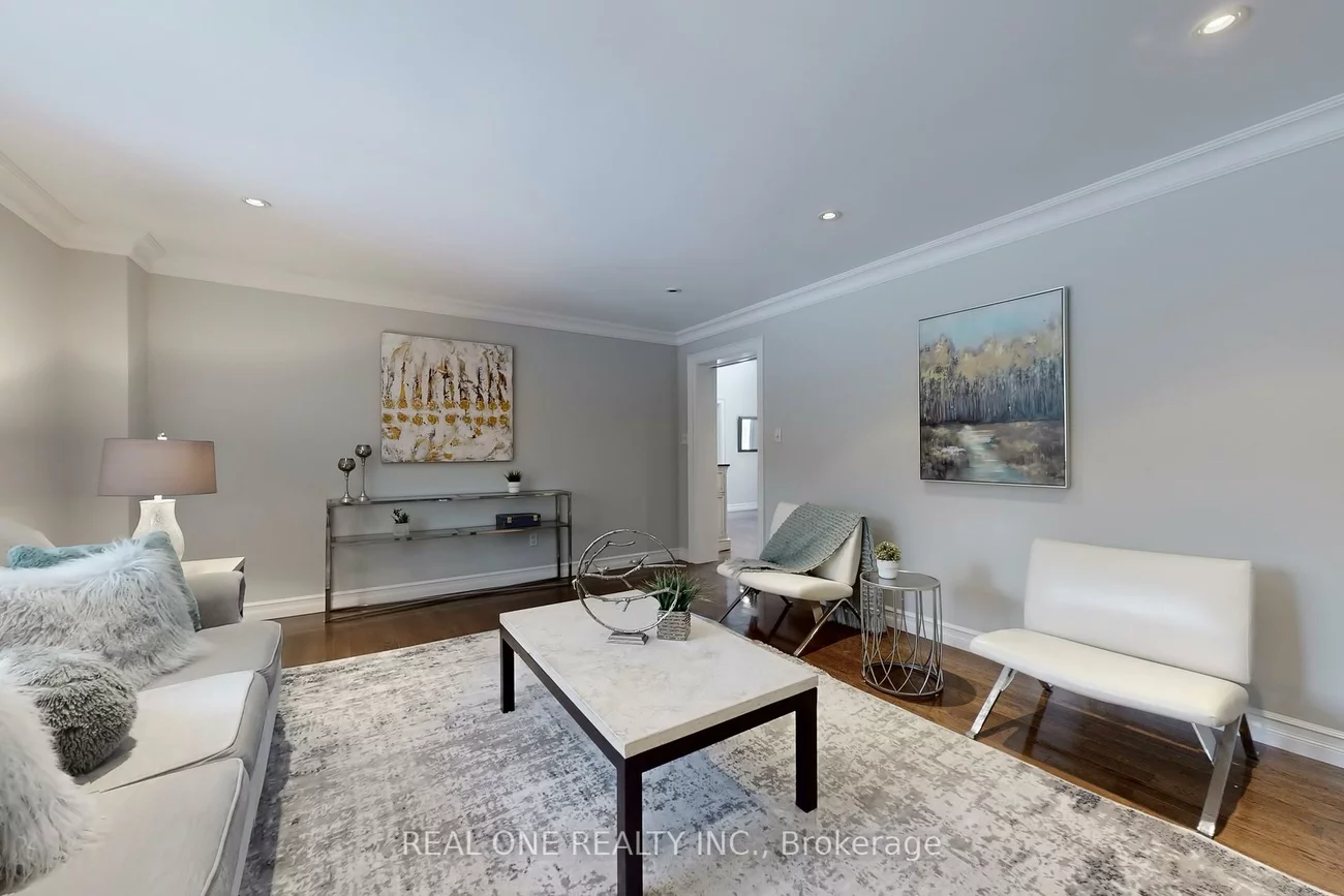 27, Aitken, Unionville, Markham