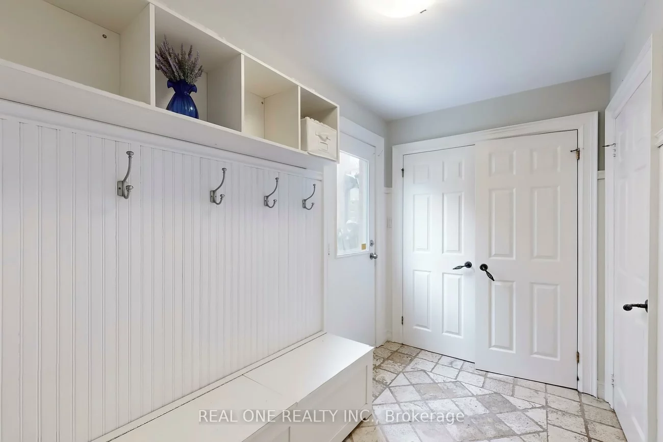 27, Aitken, Unionville, Markham