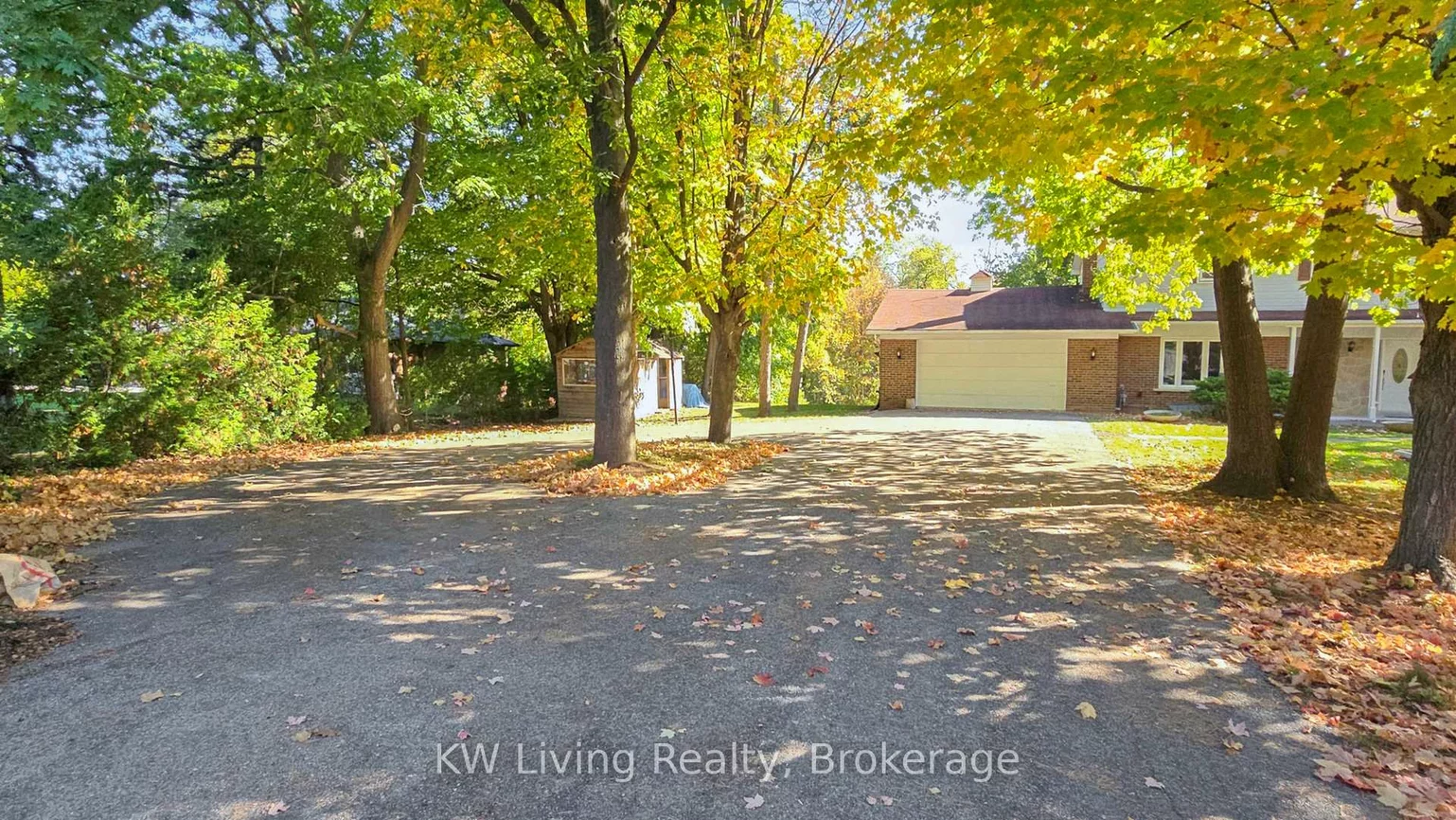 9739, Warden, Devil's Elbow, Markham