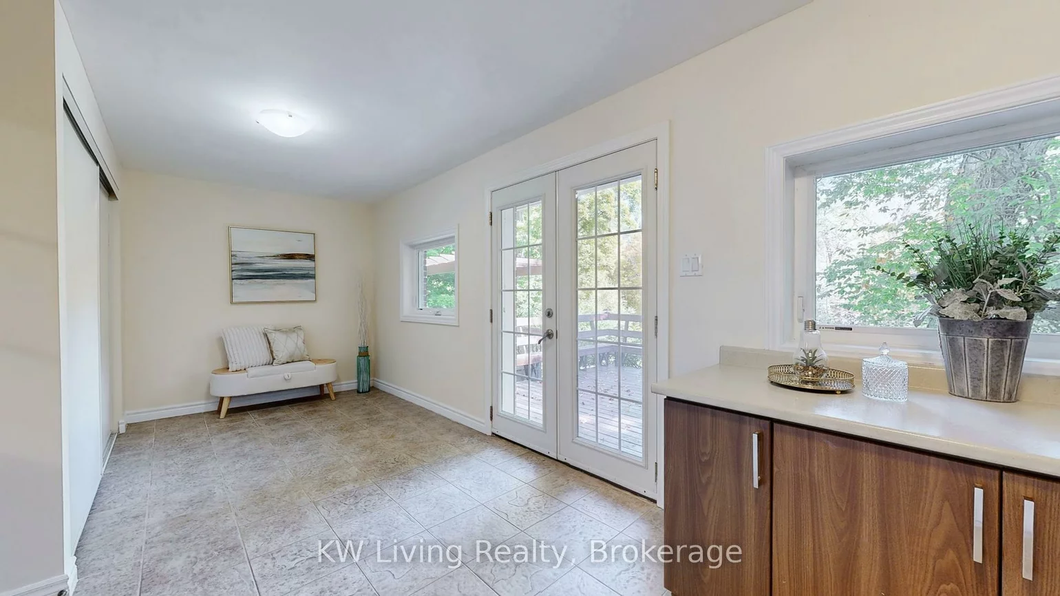 9739, Warden, Devil's Elbow, Markham