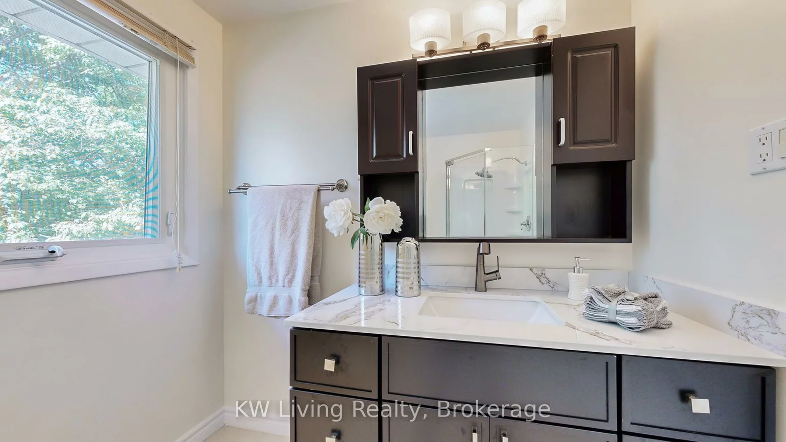 9739, Warden, Devil's Elbow, Markham