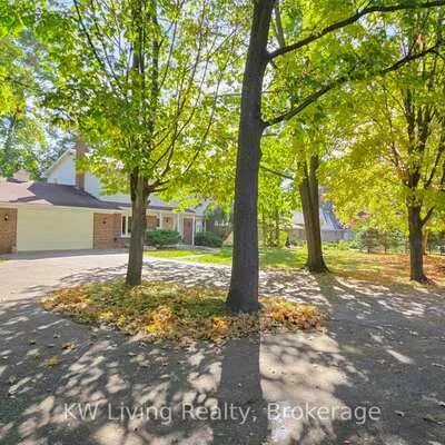 9739, Warden, Devil's Elbow, Markham