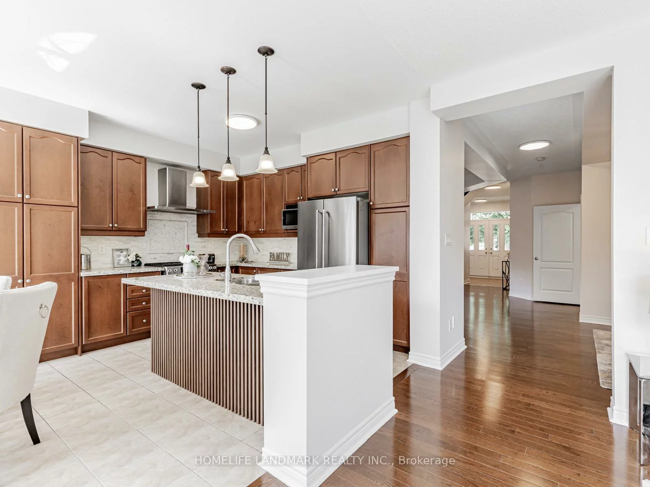 3, Wintam, Victoria Square, Markham