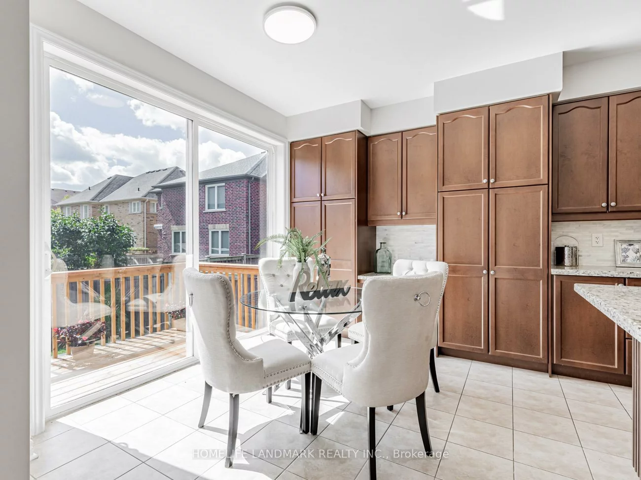 3, Wintam, Victoria Square, Markham