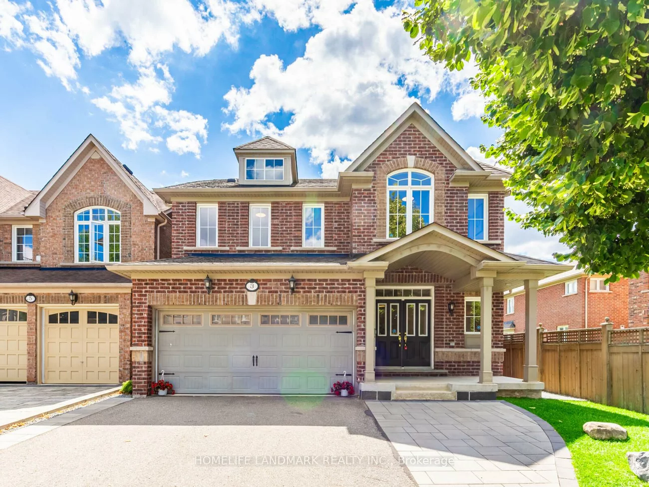 3, Wintam, Victoria Square, Markham