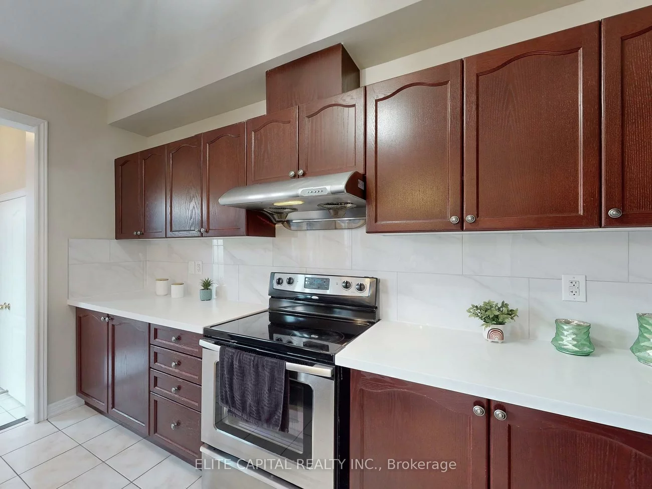 28, Ivory Silk, Cathedraltown, Markham