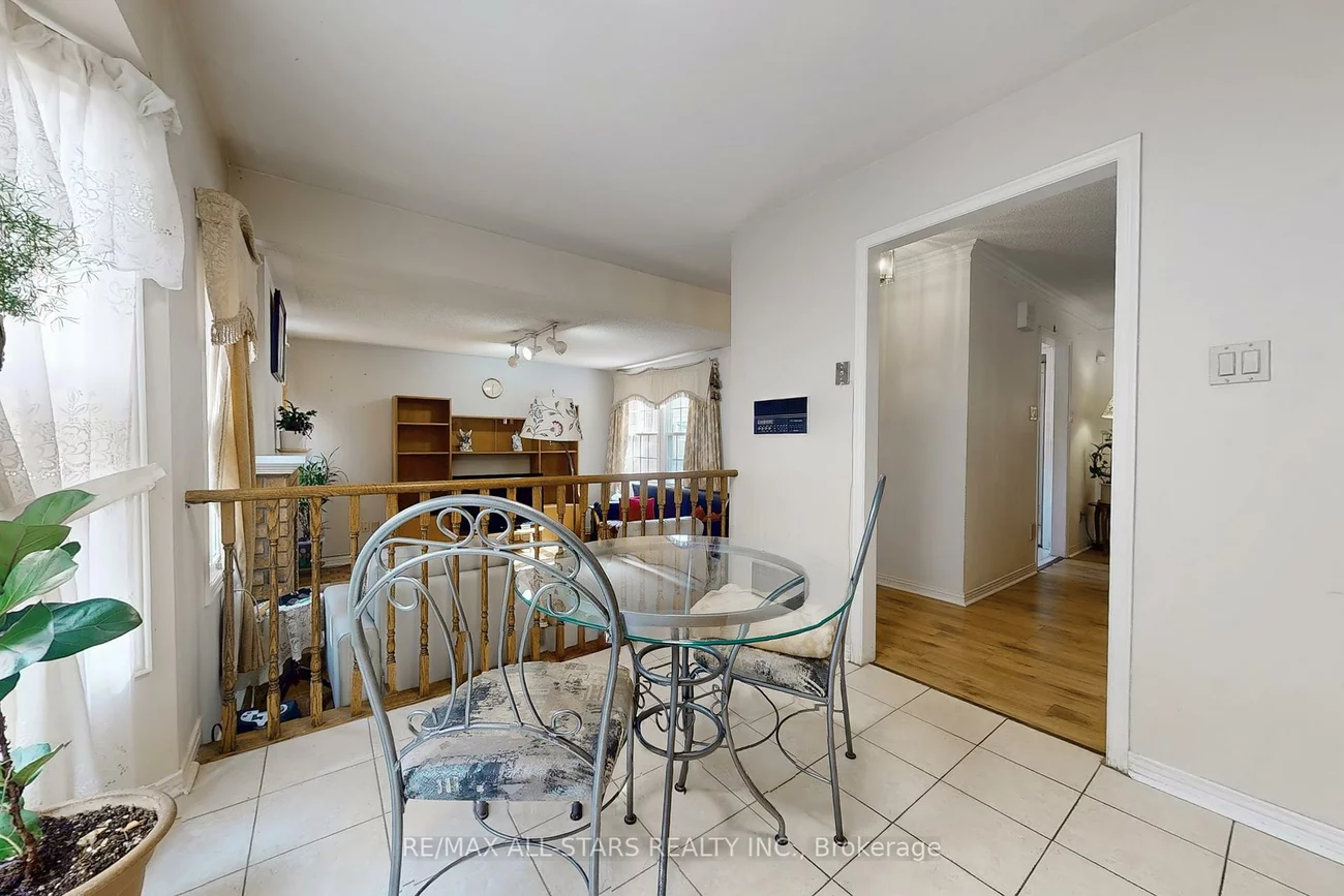82, Waterbridge, Unionville, Markham