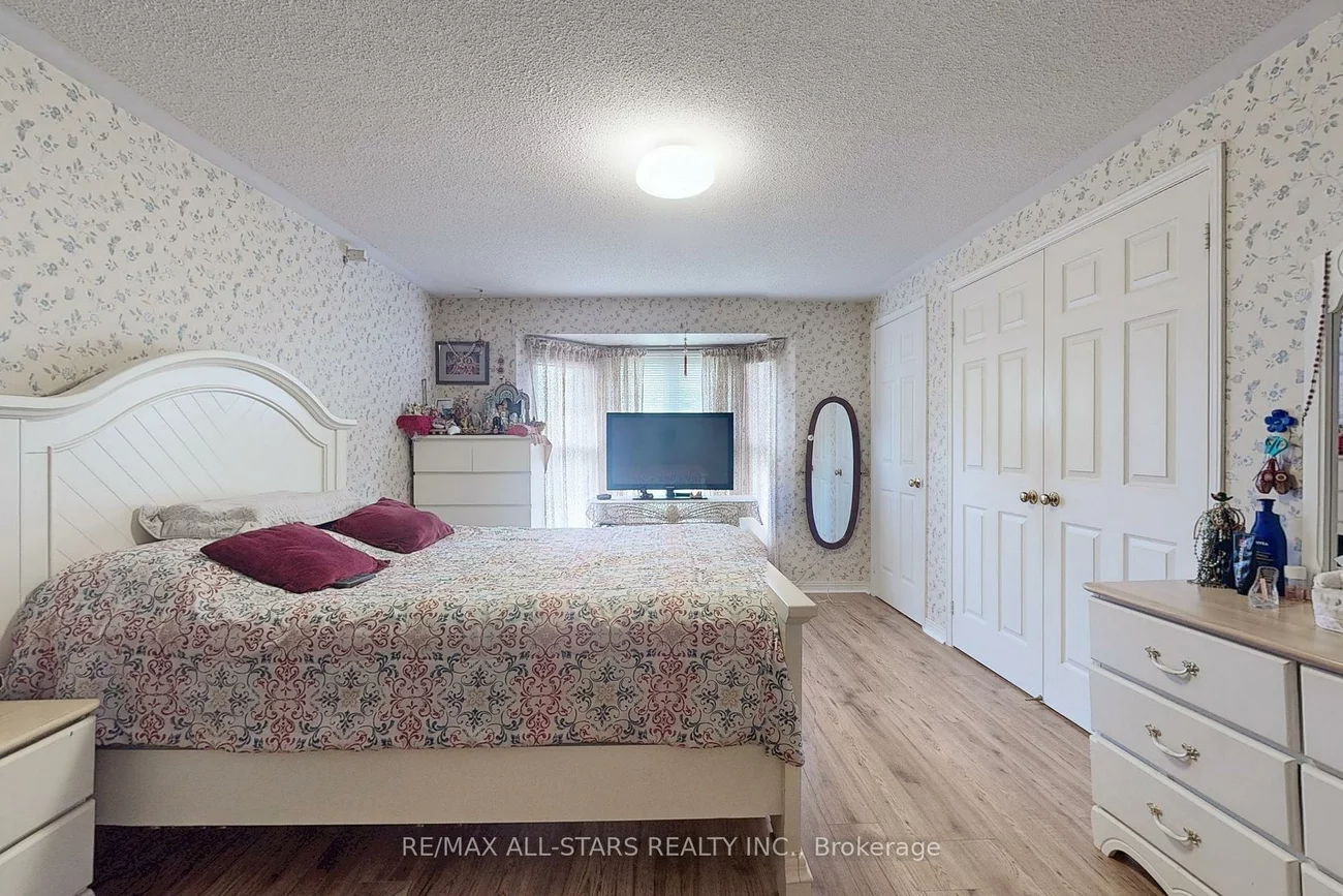 82, Waterbridge, Unionville, Markham