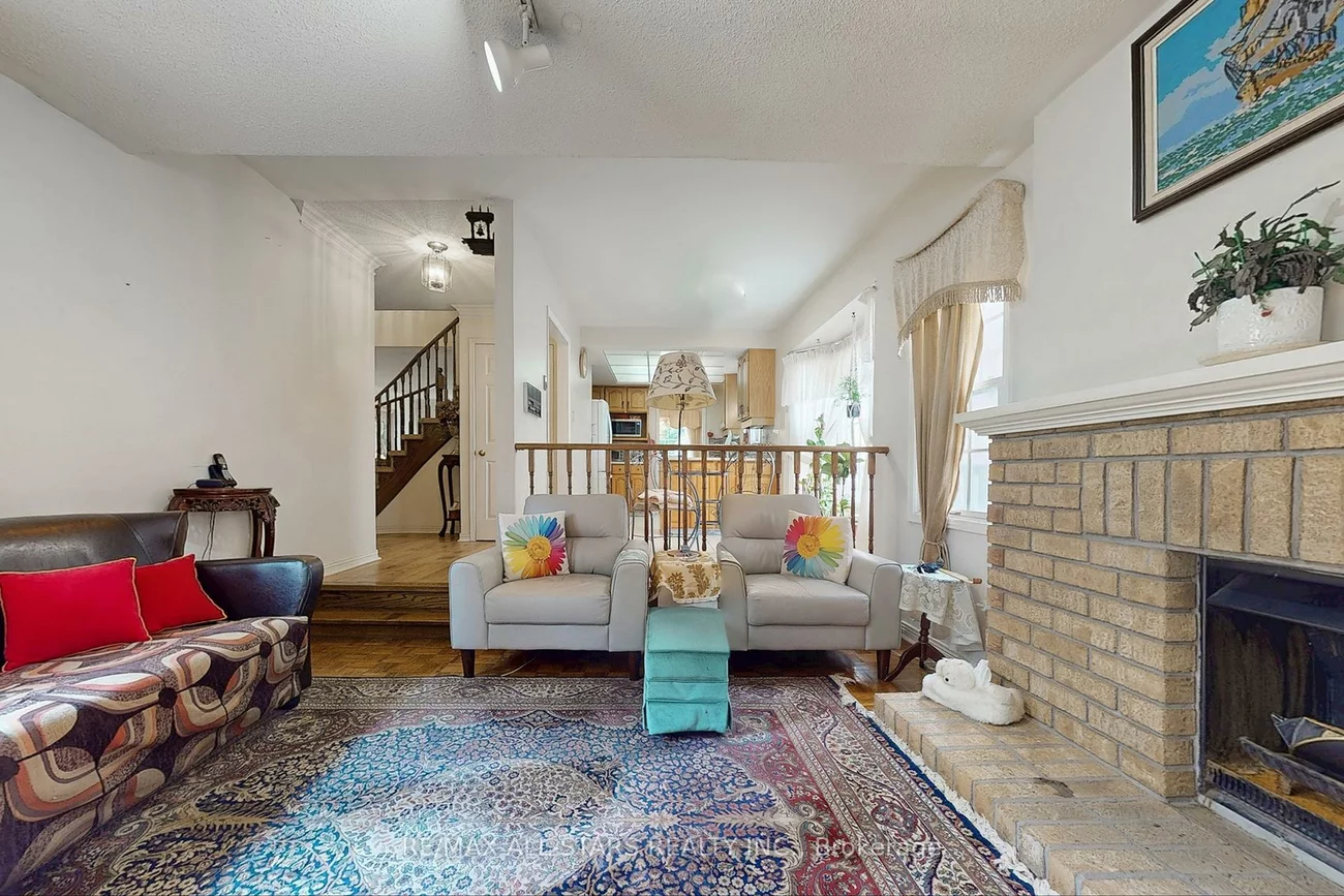 82, Waterbridge, Unionville, Markham
