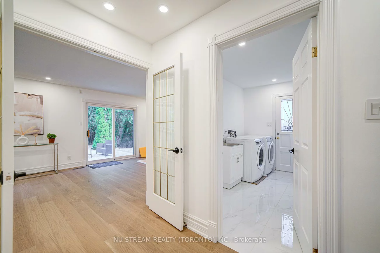 8, Hemingway, Unionville, Markham