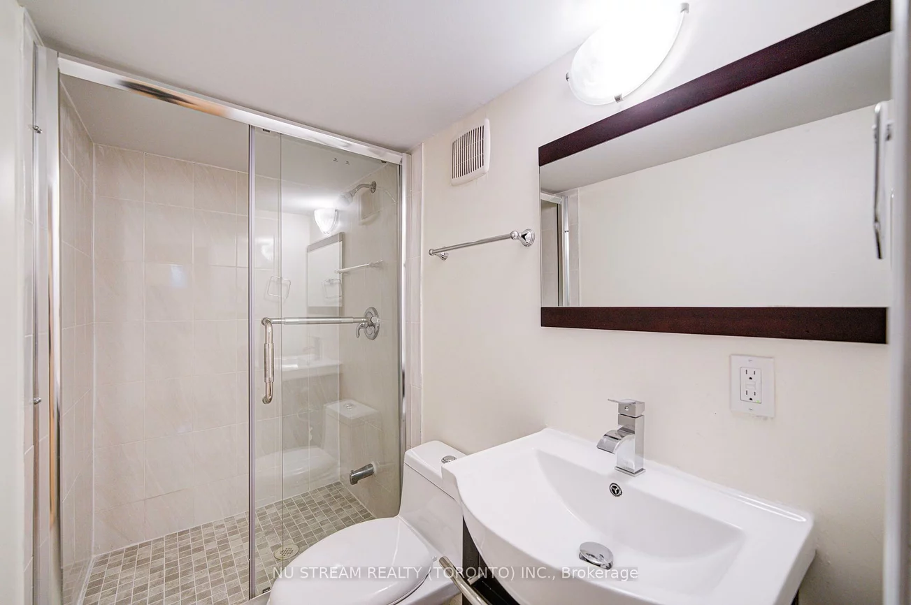 8, Hemingway, Unionville, Markham