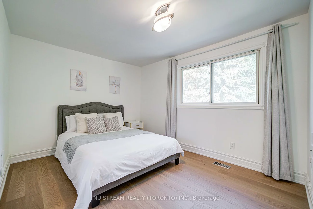 8, Hemingway, Unionville, Markham