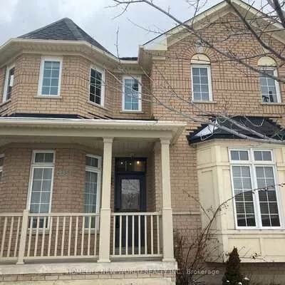2336, Bur Oak, Greensborough, Markham