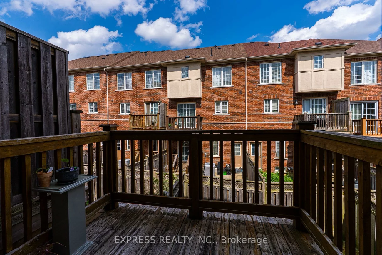 104, Prince Charles, Berczy, Markham