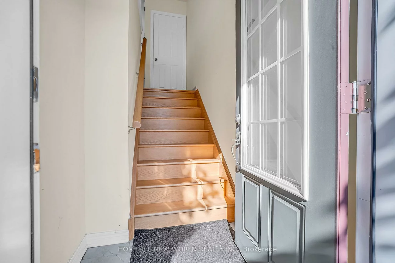 193, Dundas, Greensborough, Markham