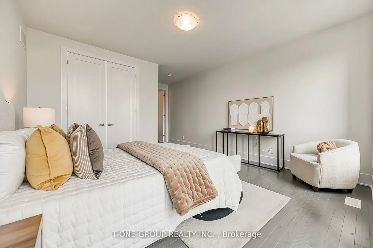 72, Meizhou, Angus Glen, Markham