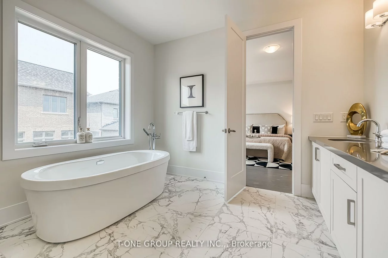 72, Meizhou, Angus Glen, Markham