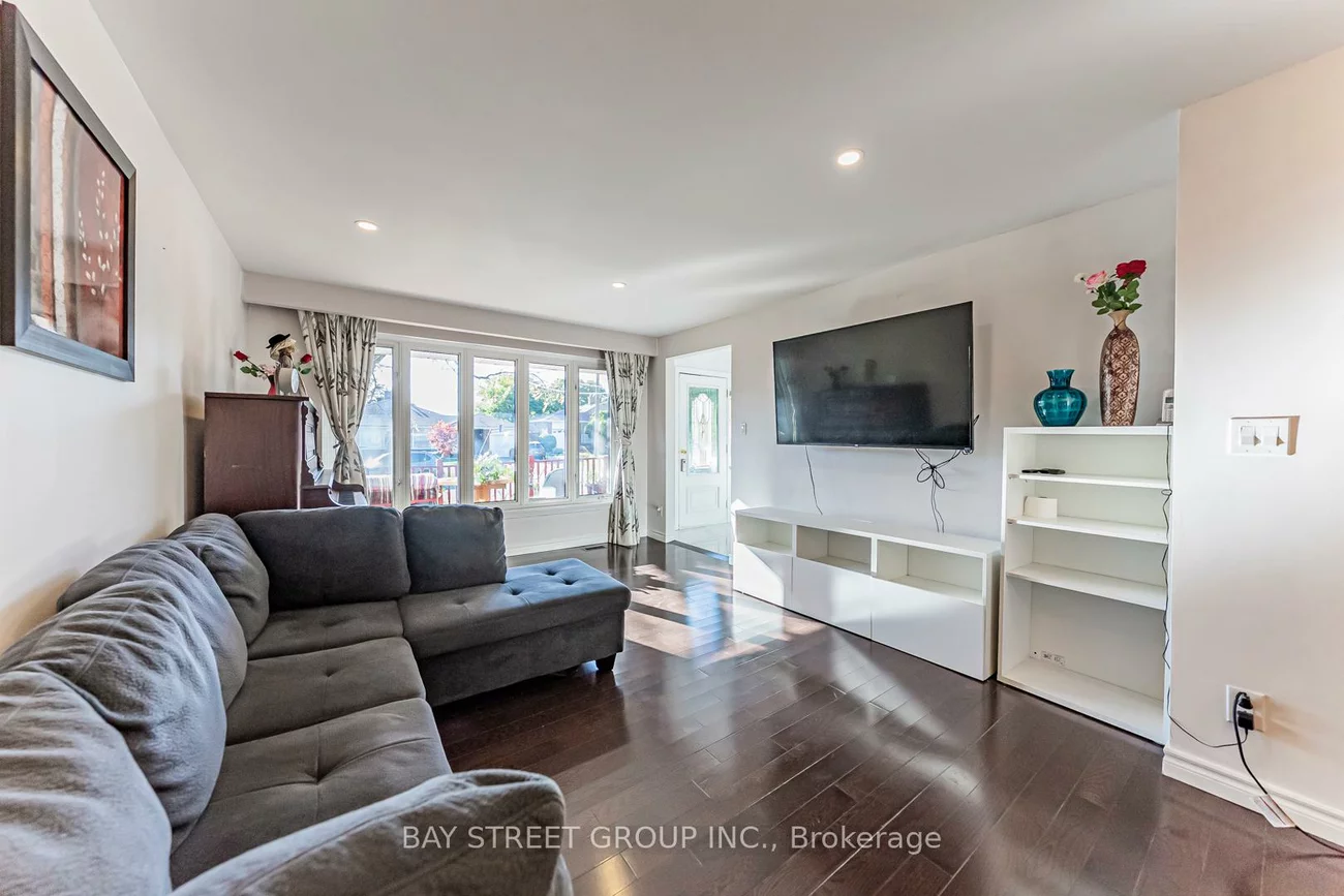43, Sherwood Forest, Bullock, Markham