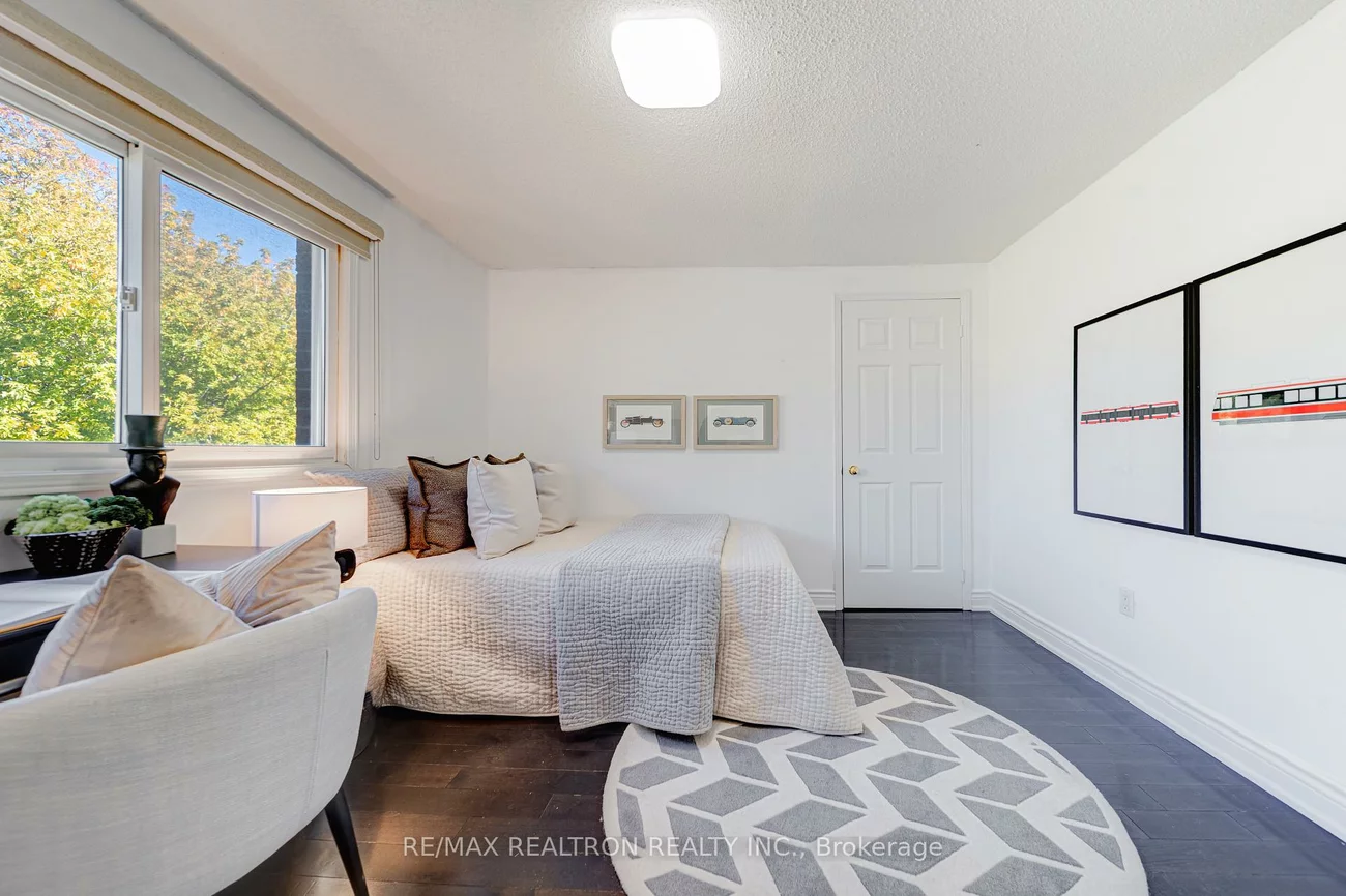 261, Hollingham, Unionville, Markham