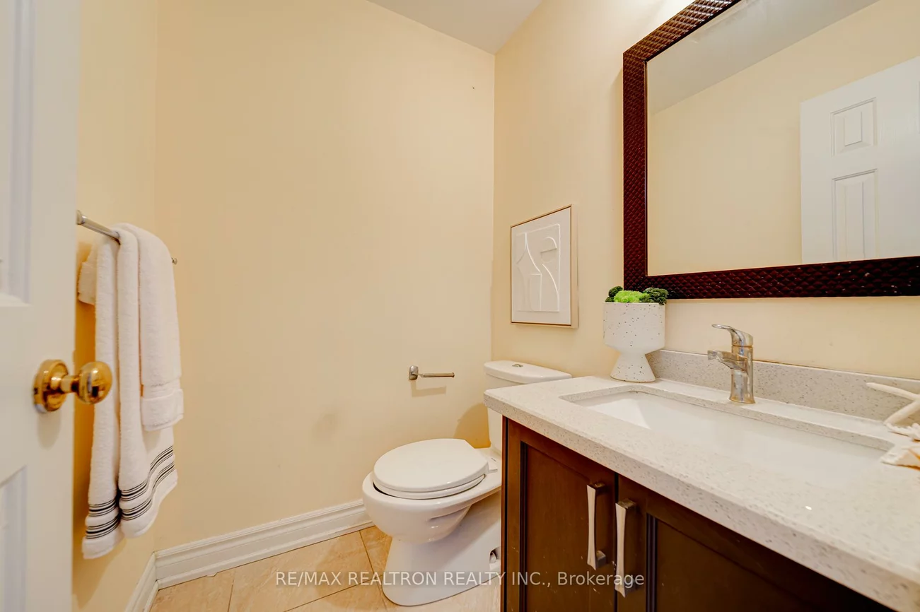 261, Hollingham, Unionville, Markham