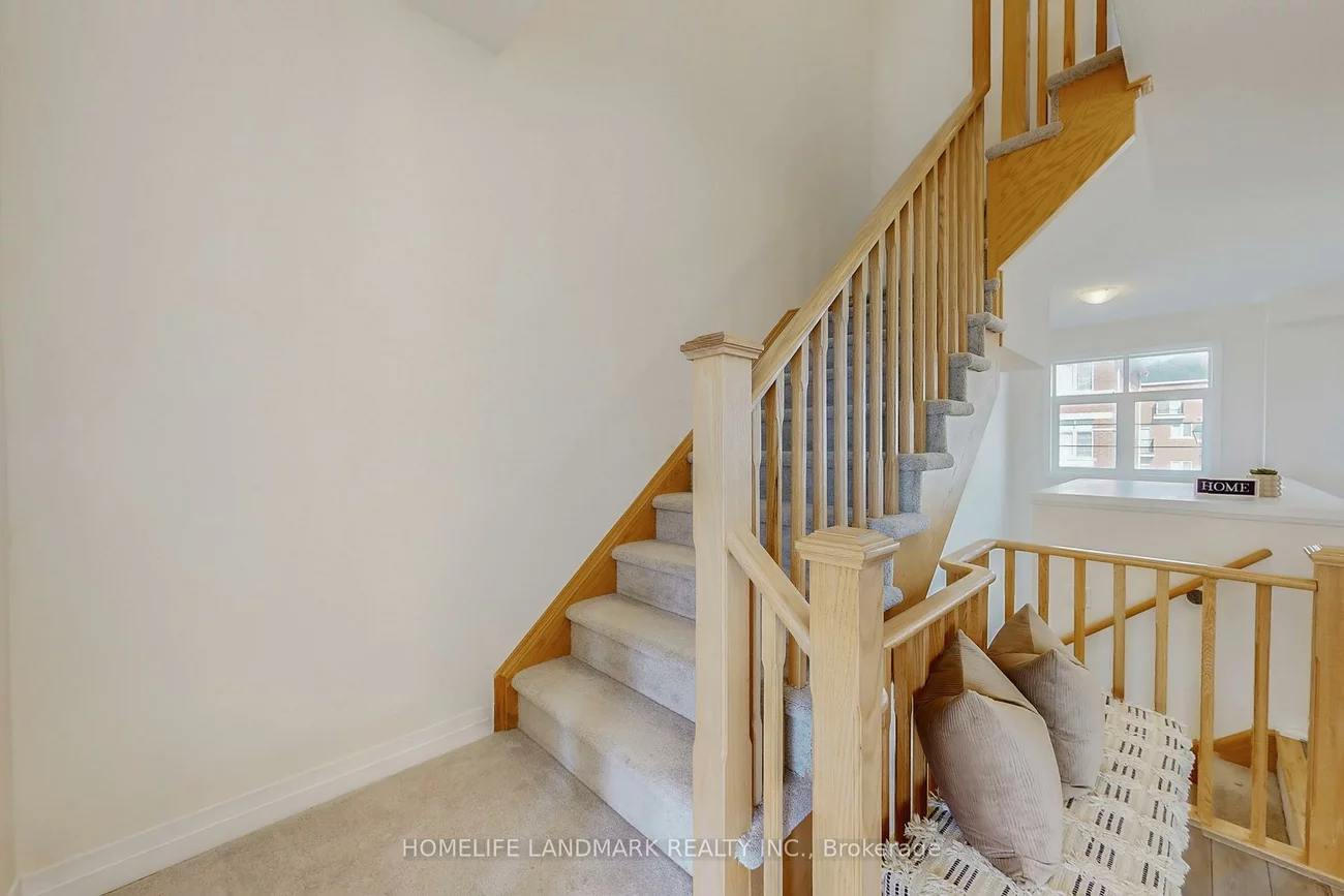 32, Sissons, Cedar Grove, Markham