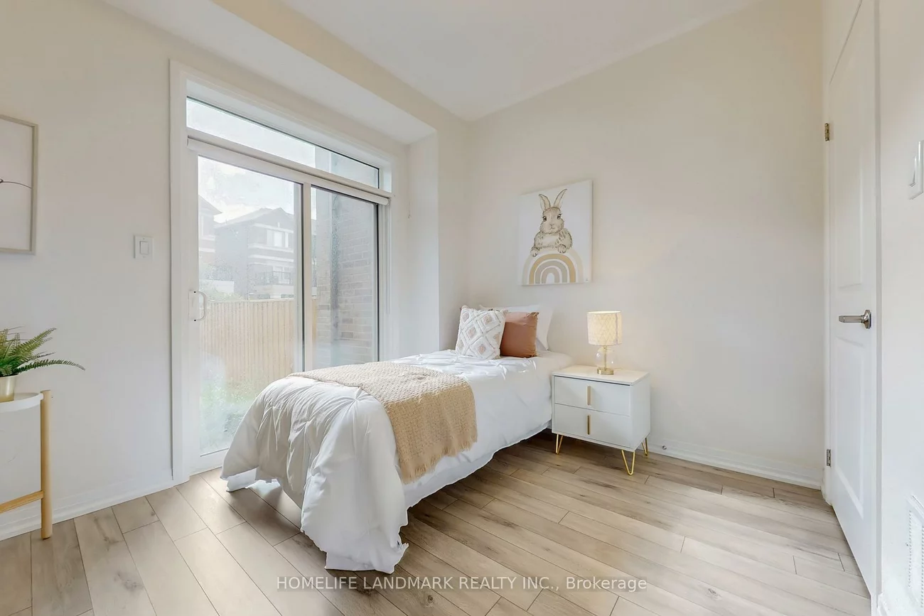 32, Sissons, Cedar Grove, Markham