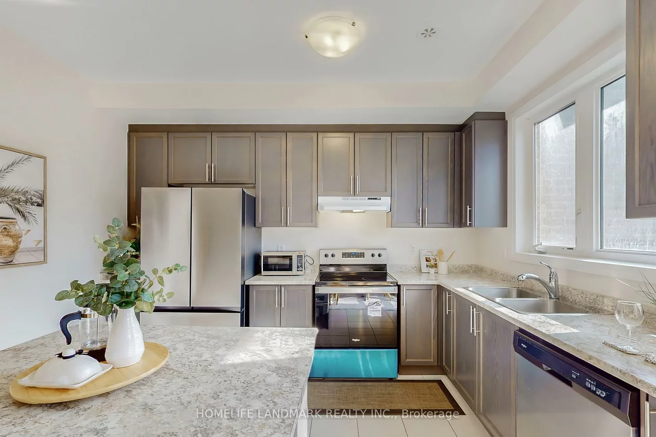 32, Sissons, Cedar Grove, Markham