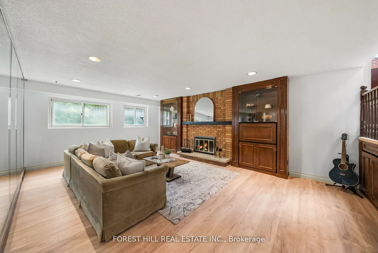 3, Saunders, Aileen-Willowbrook, Markham