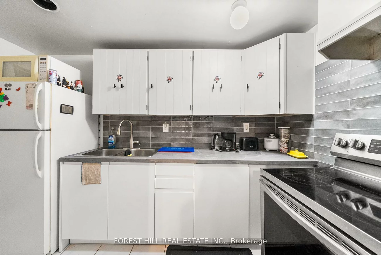 3, Saunders, Aileen-Willowbrook, Markham