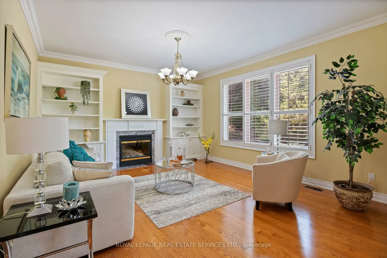96, Bradgate, Thornlea, Markham