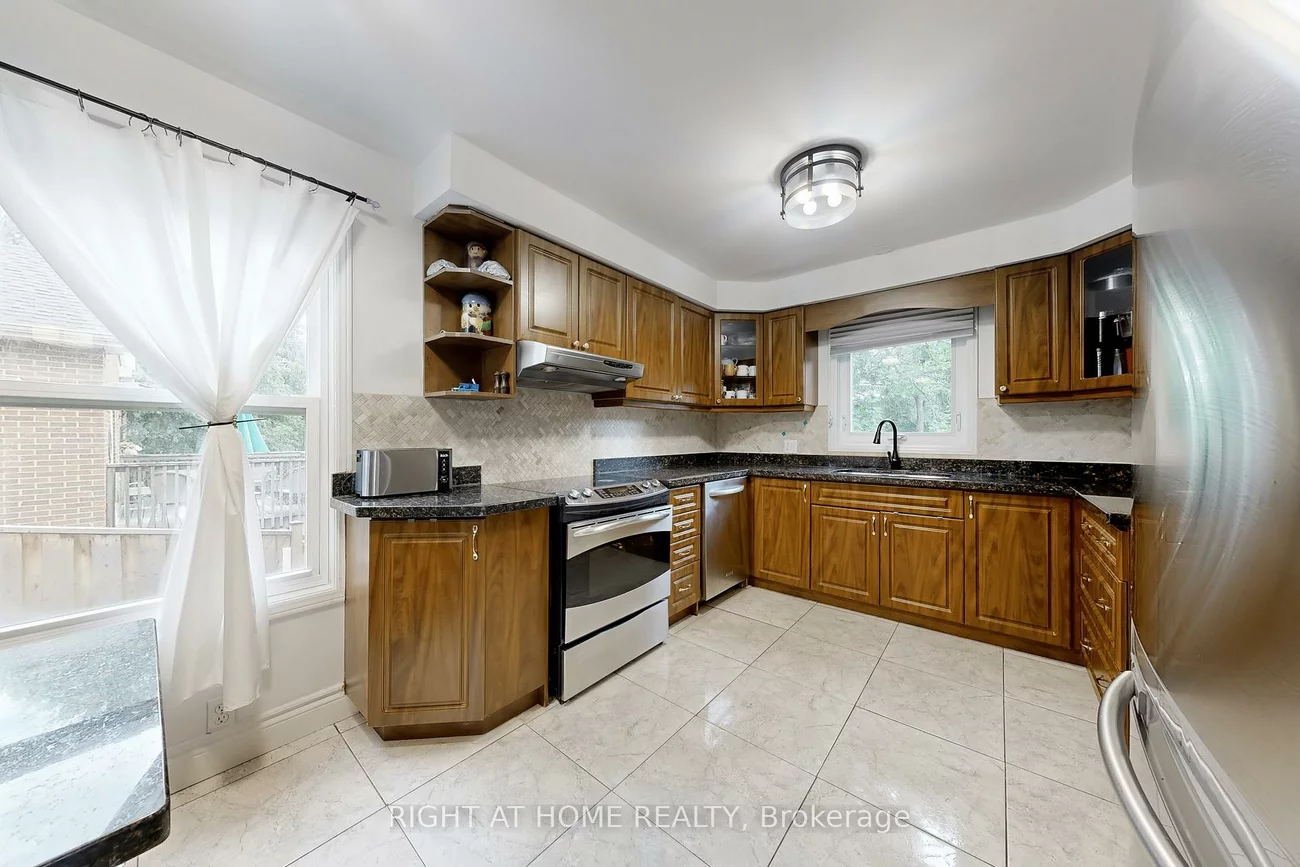 52, Breckonwood, Aileen-Willowbrook, Markham