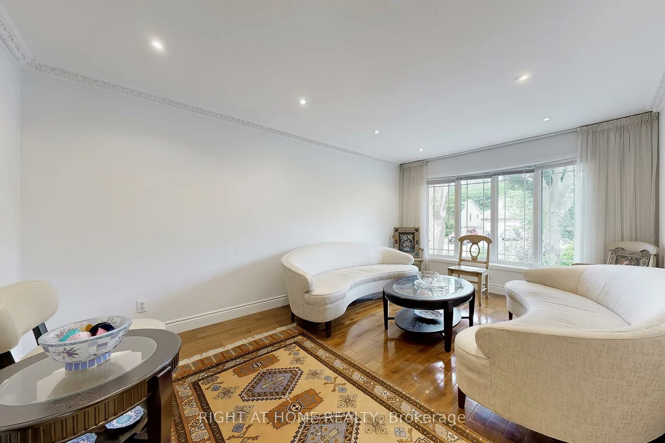 52, Breckonwood, Aileen-Willowbrook, Markham