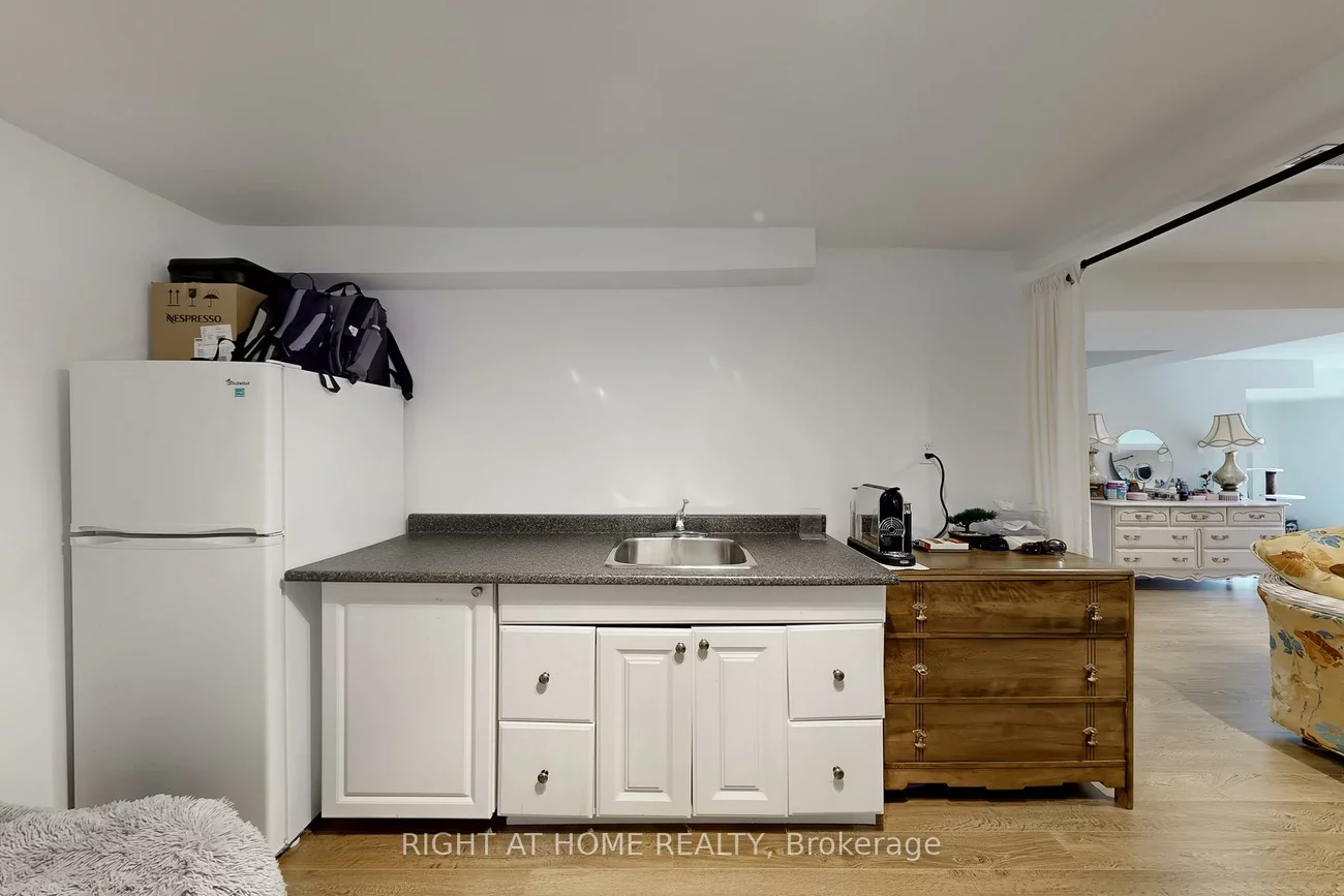 52, Breckonwood, Aileen-Willowbrook, Markham